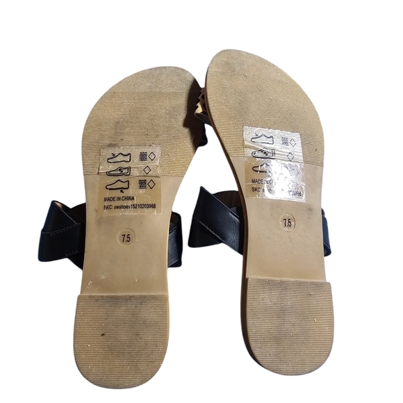 Womens leopard print sandals - Picture 2 of 2